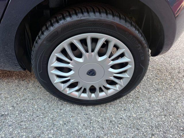 LANCIA Ypsilon 1.2 69 CV 5 porte PREZZO REALE