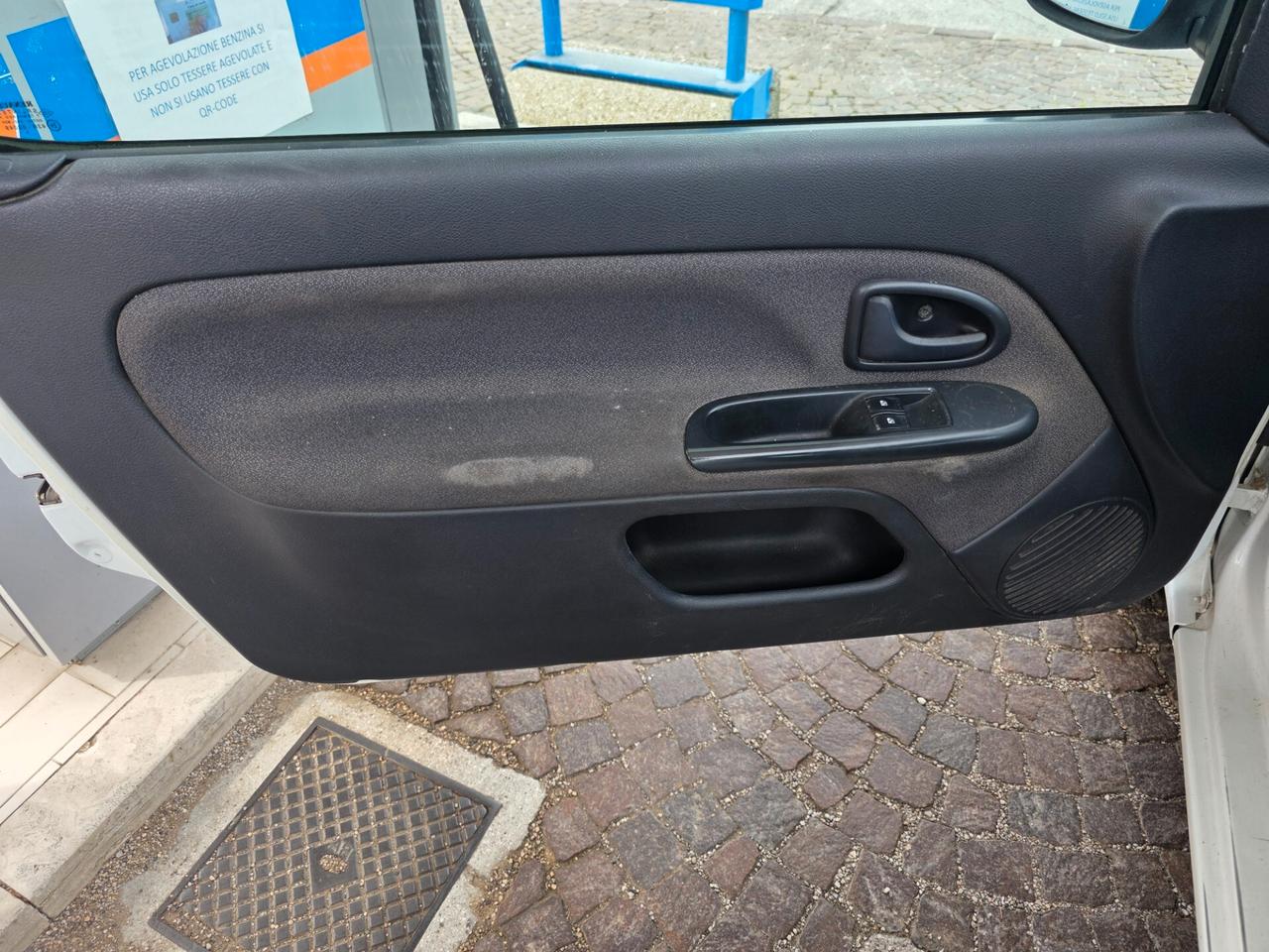 Renault Clio 1.5 dCi 65CV cat 3 porte Access Van con 165.000km