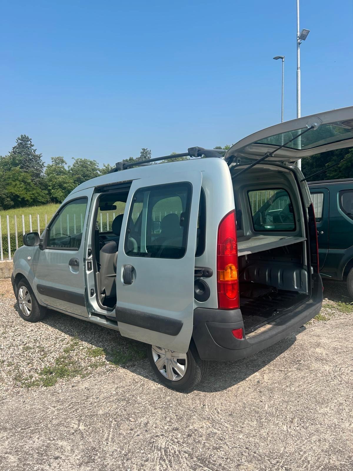 Renault Kangoo 1.6 105CV 5 porte Benzina/metano