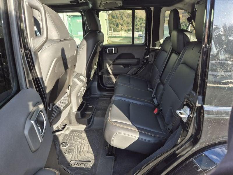 Jeep Wrangler Unlimited 2.0 turbo Sahara auto