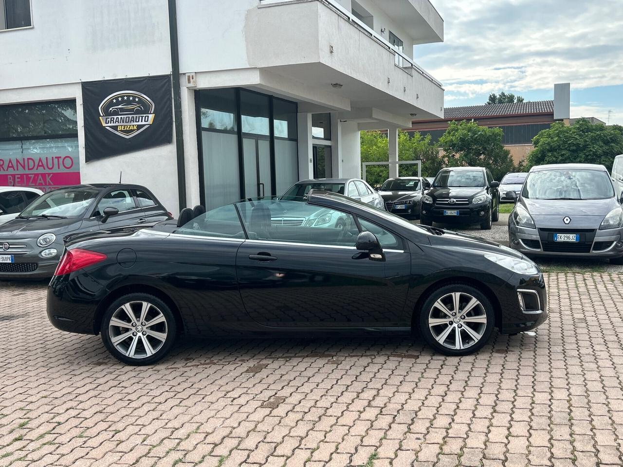 Peugeot 308 1.6 e-HDi 115CV Stop&Start CC Allure