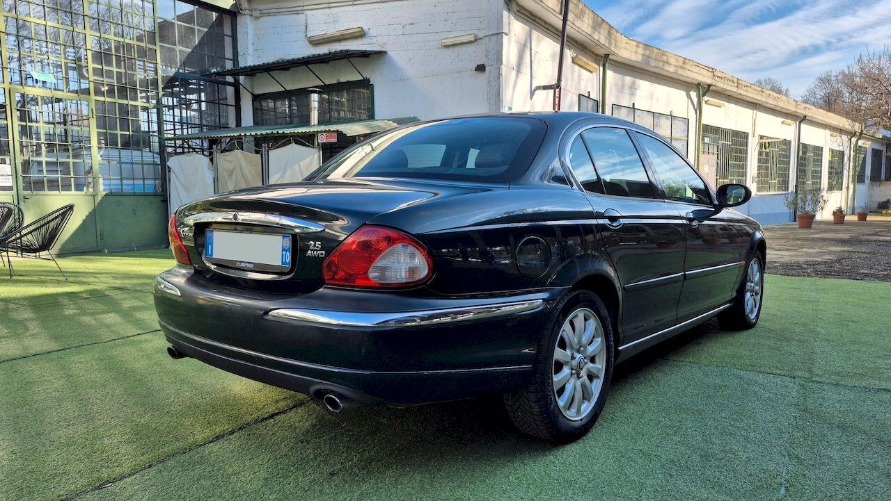 Jaguar X-Type 2.5 V6 AWD Executive – 2002