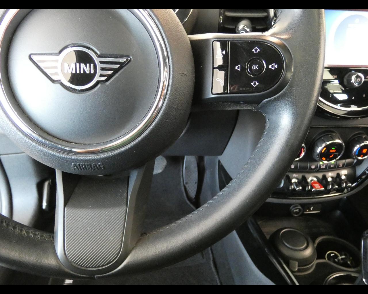 MINI Mini Clubman (F54) - Mini 2.0 Cooper SD Mayfair Edition Clubman
