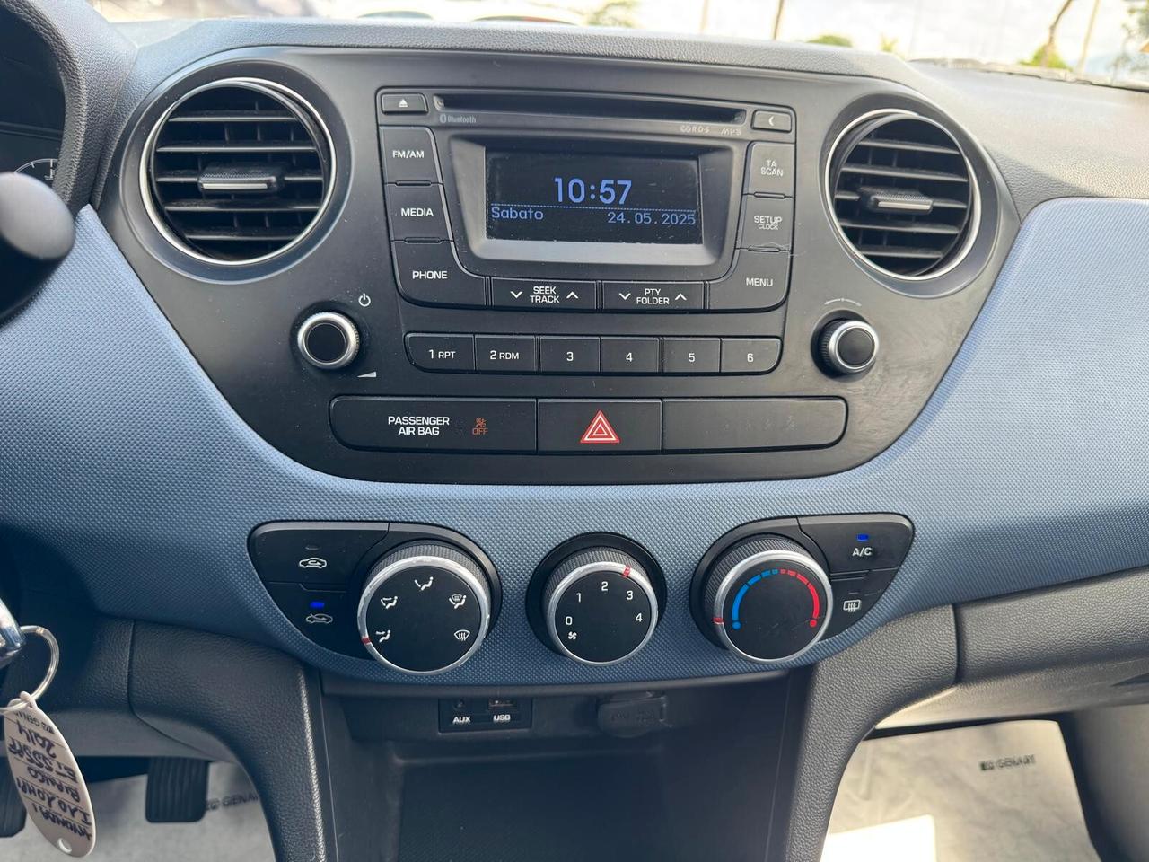 Hyundai i10 1.0 MPI BENZ 65CV 5P NEOPATENT 2014