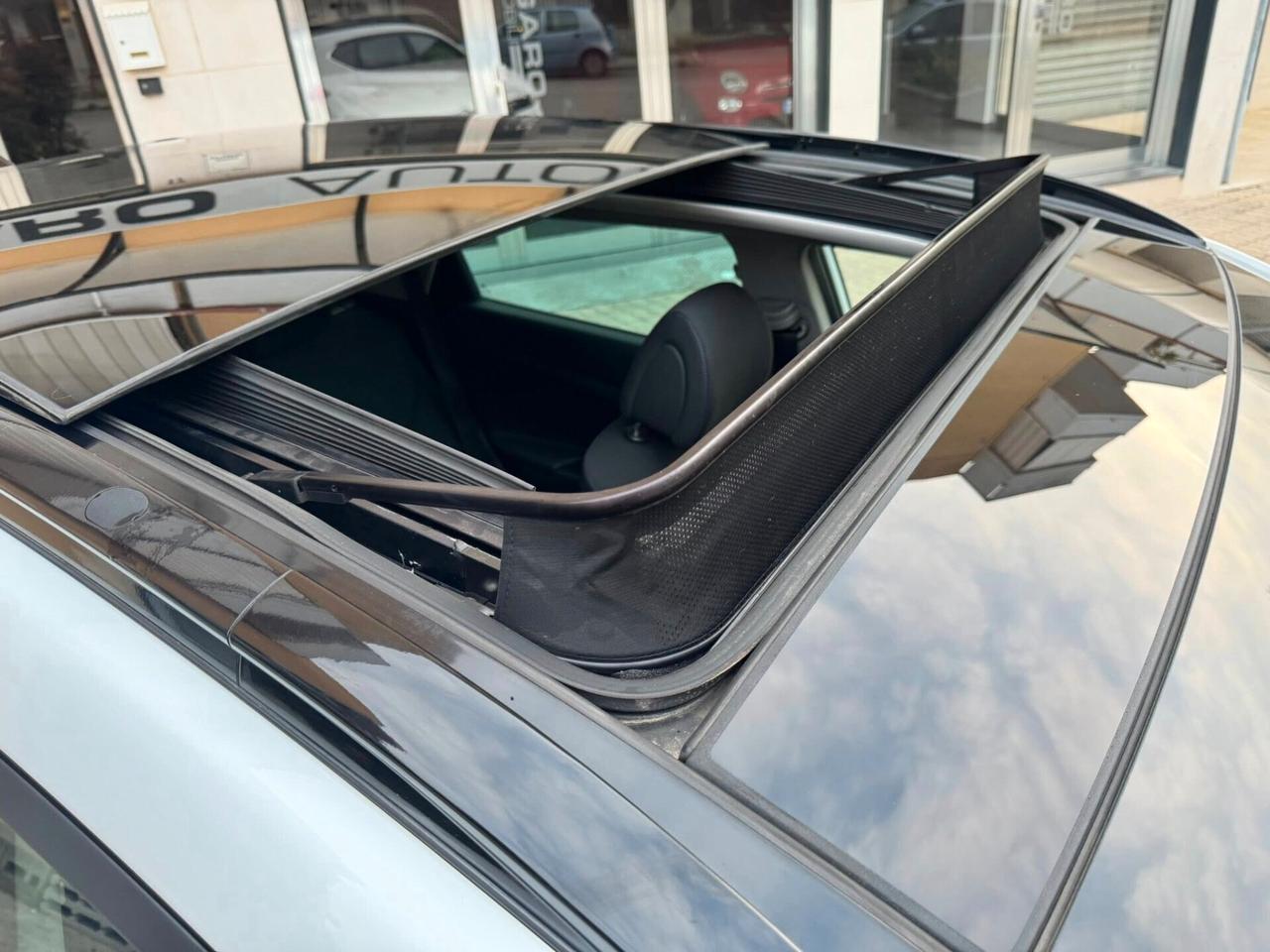 HYUNDAI TUCSON 1.7 CRDI 115 CV. TETTO APRIB.+NAVI