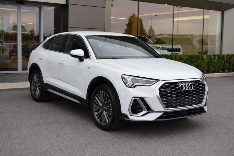 Audi Q3 40 TDI S line QUATTRO da 439 euro al mese