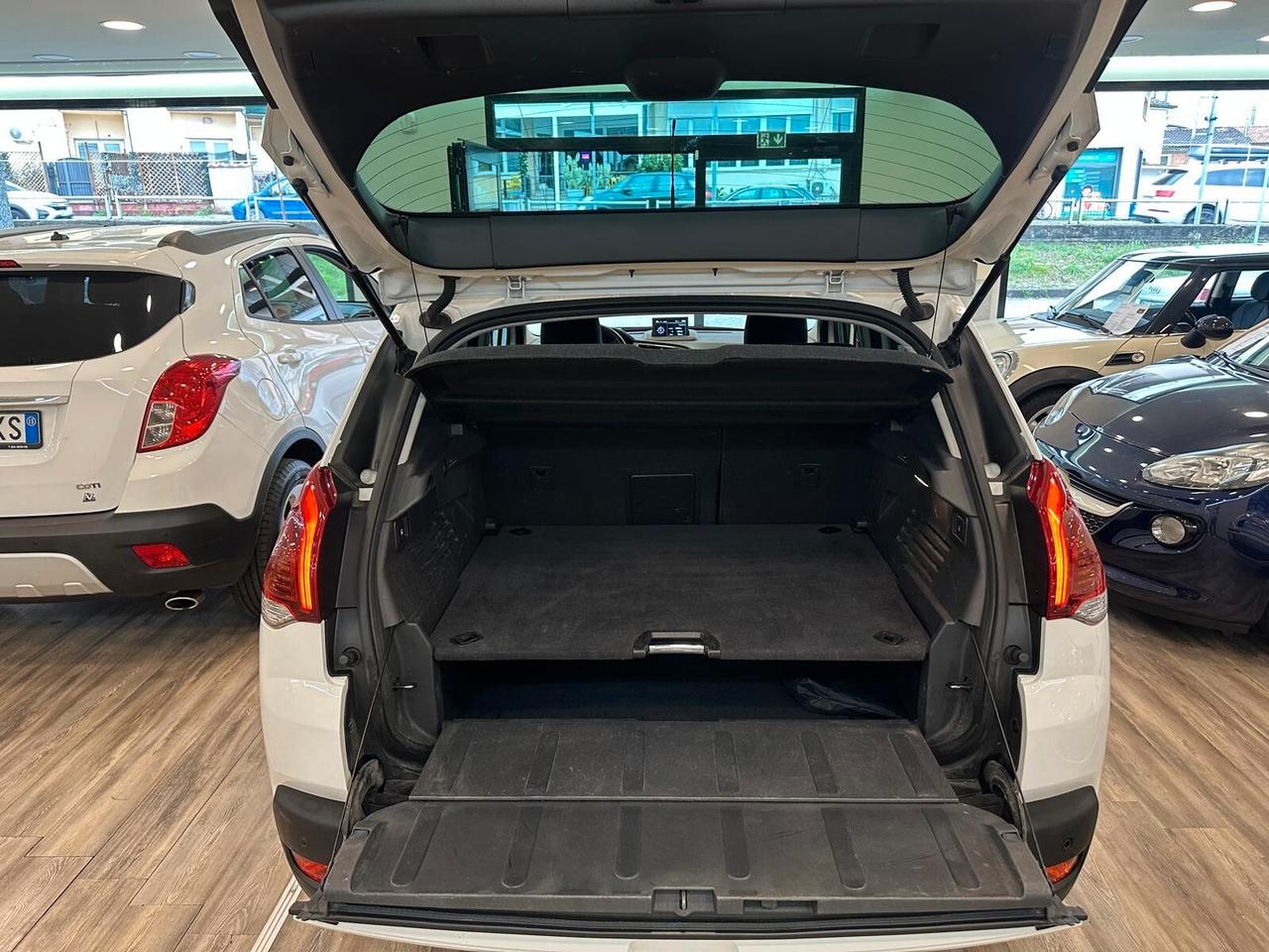 Peugeot 3008 BlueHDi 120 S&S Business