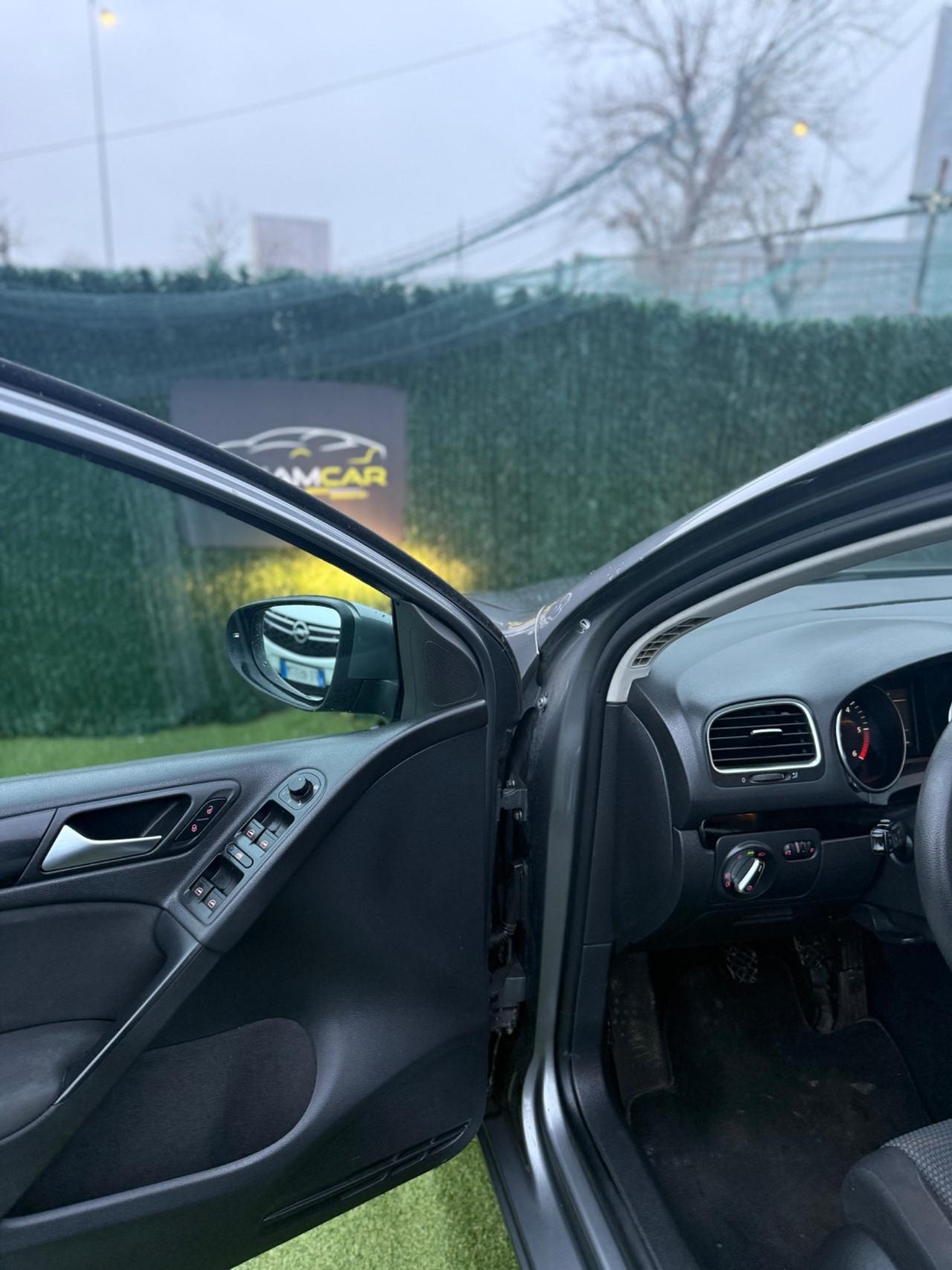 Volkswagen GOLF 6 2011 1.6 TDI NEOPATENTATI 5 PORTE