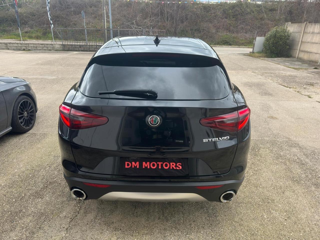 Alfa Romeo Stelvio 2.2 Turbodiesel 160 CV AT8 RWD Sport-Tech