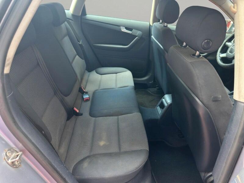 AUDI A3 2ª serie A3 SPB 1.6 16V FSI Attraction