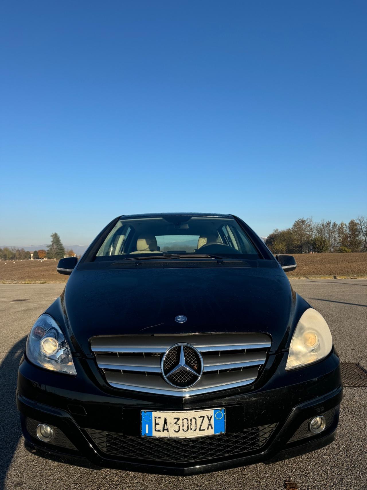 Mercedes-benz A 180 BlueEFFICIENCY Premium