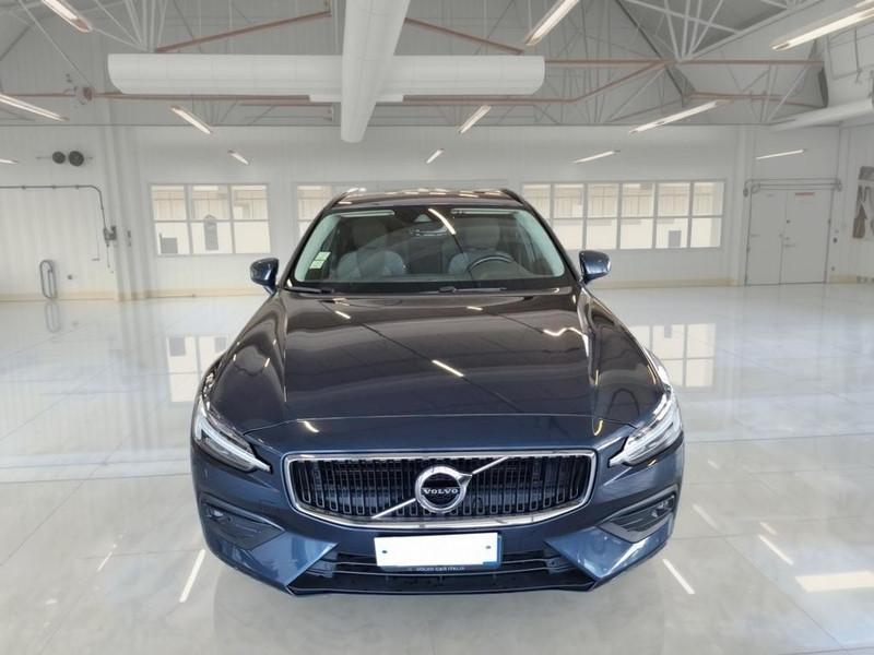 VOLVO V60 B4 D AUTOM. MOMENTUM BUSINESS PRO MY22 STATION WAGON