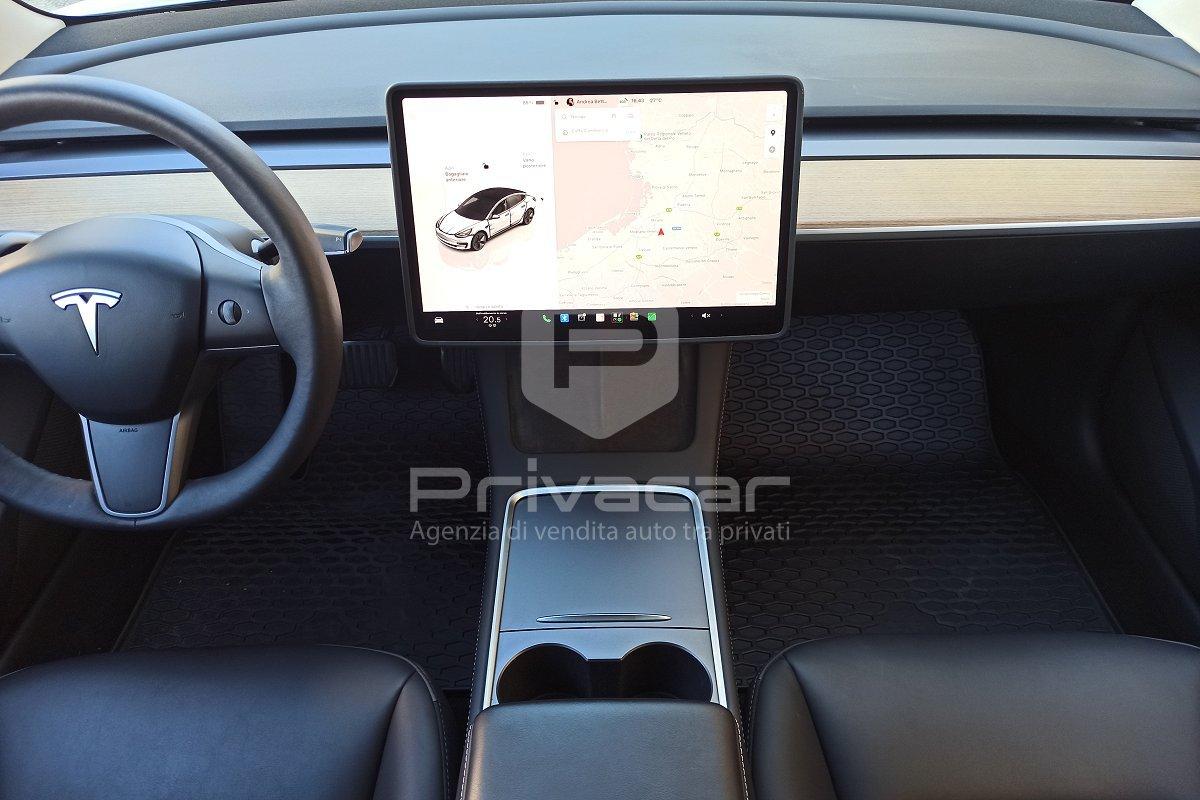 TESLA Model 3 RWD