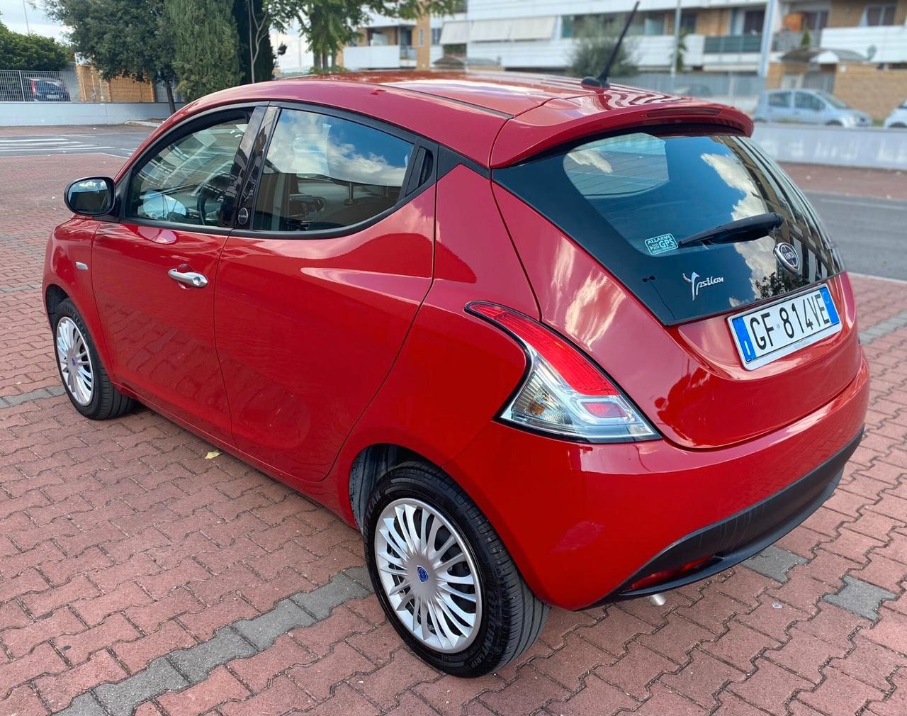 LANCIA YPSILON HYBRID 1.0cc OK NEOPATENTATI