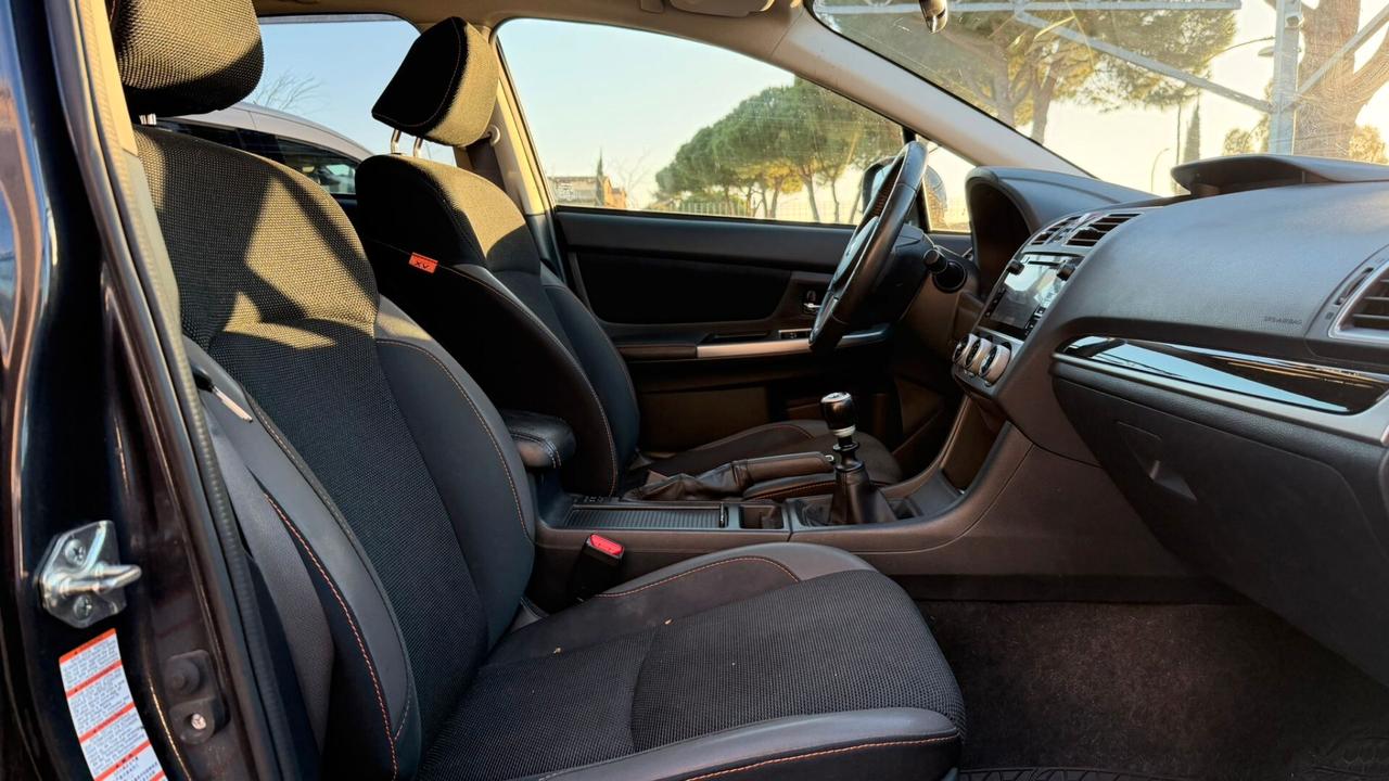 Subaru XV 2.0D Unlimited 6MT MY 16