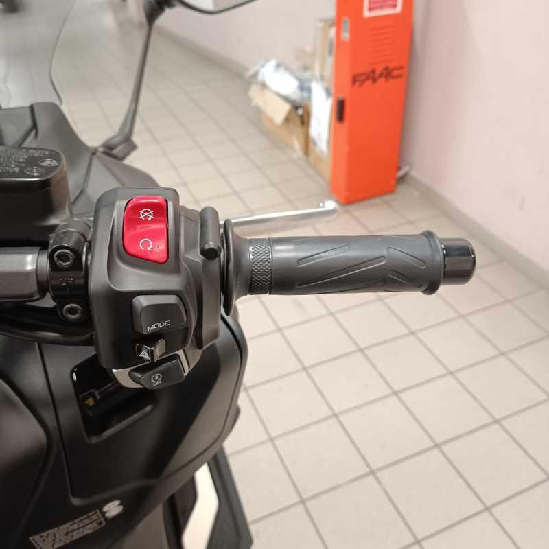 Yamaha T-Max 560 - 2025