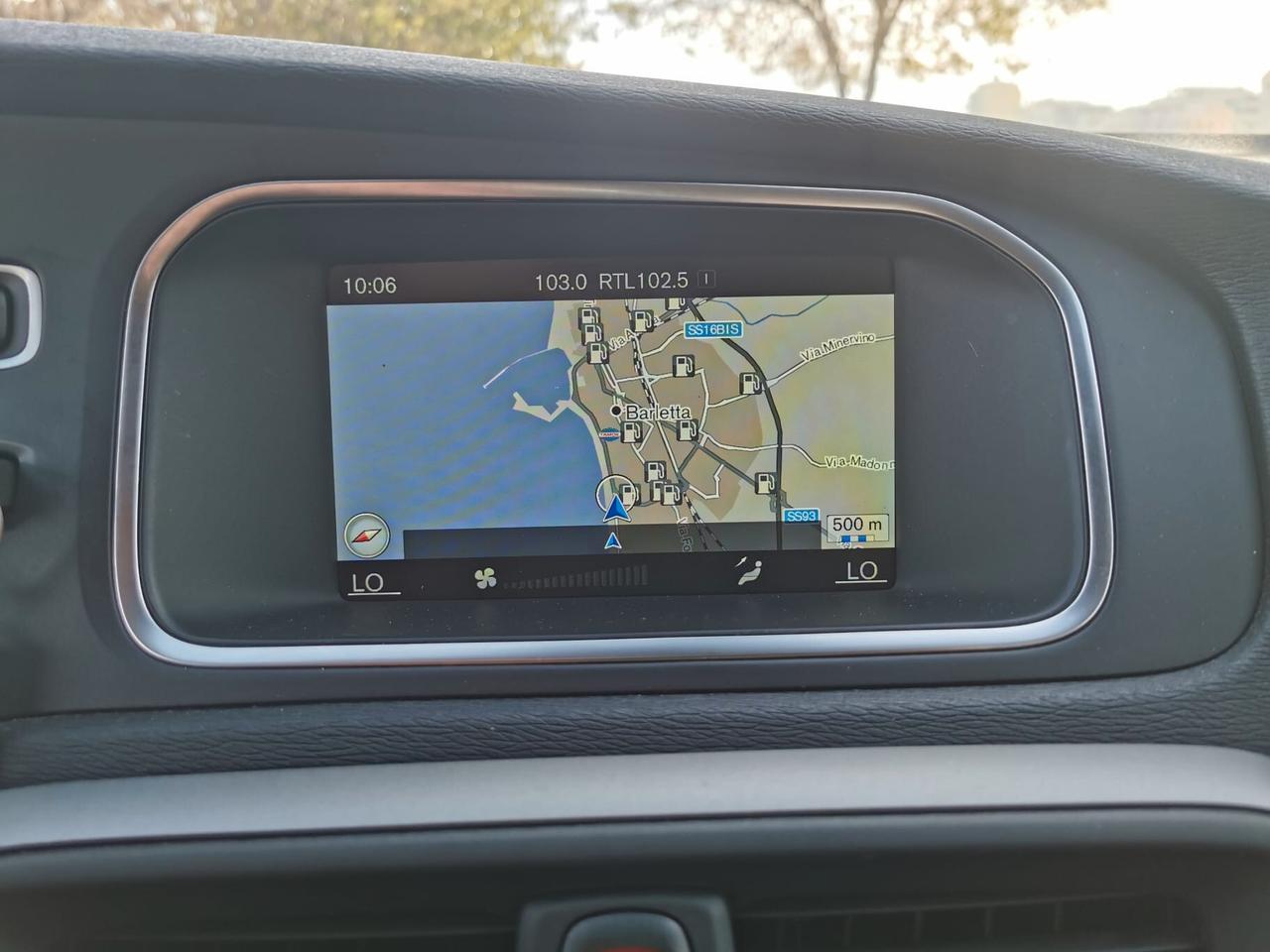 Volvo V40 Cross Country D2 Summum - 2016