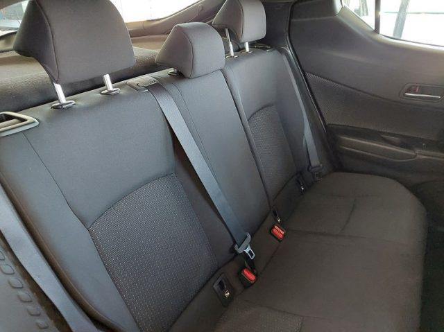 TOYOTA C-HR 1.8 Hybrid E-CVT