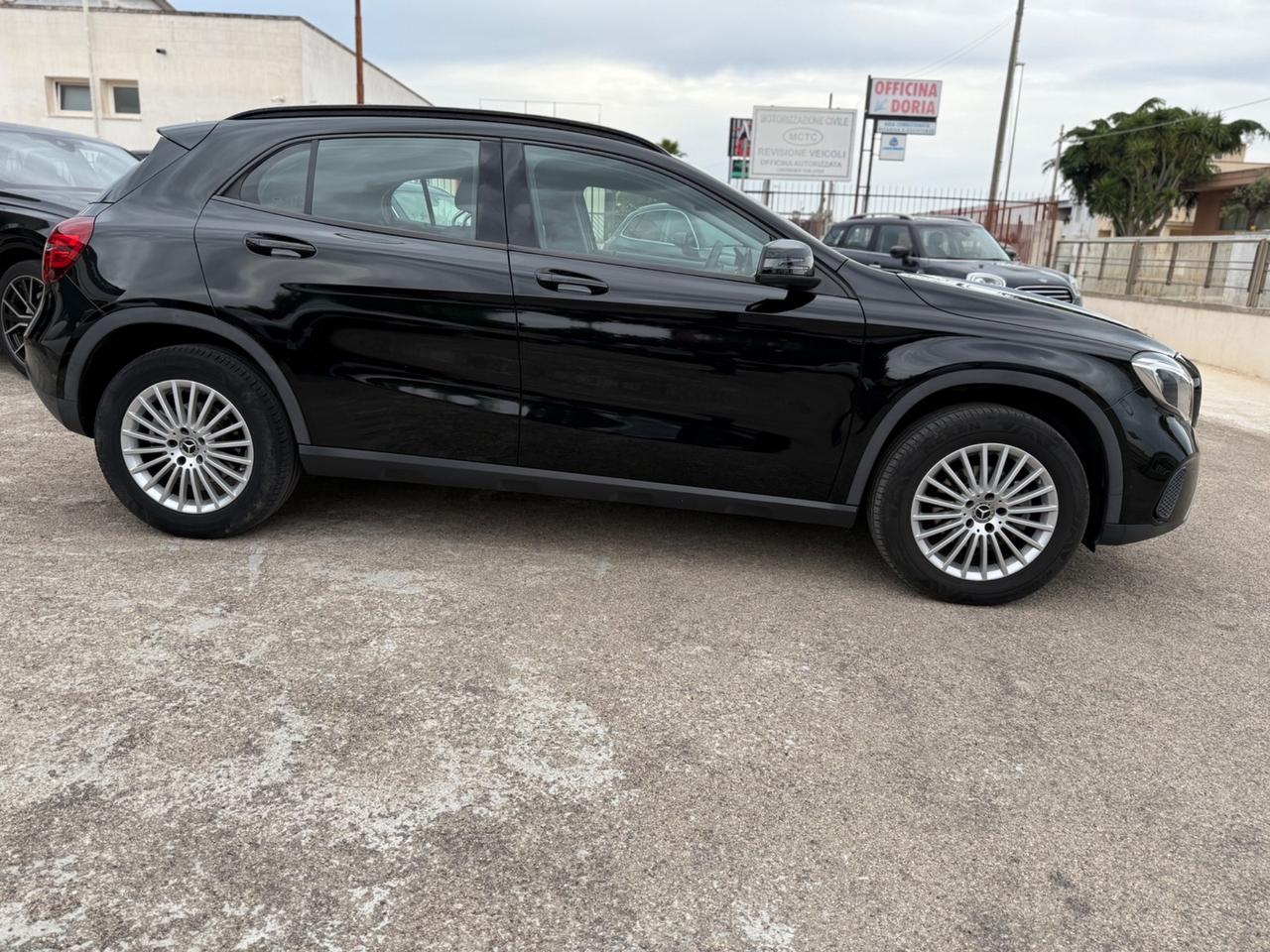Mercedes-benz GLA 200 GLA 200 d Automatic Business