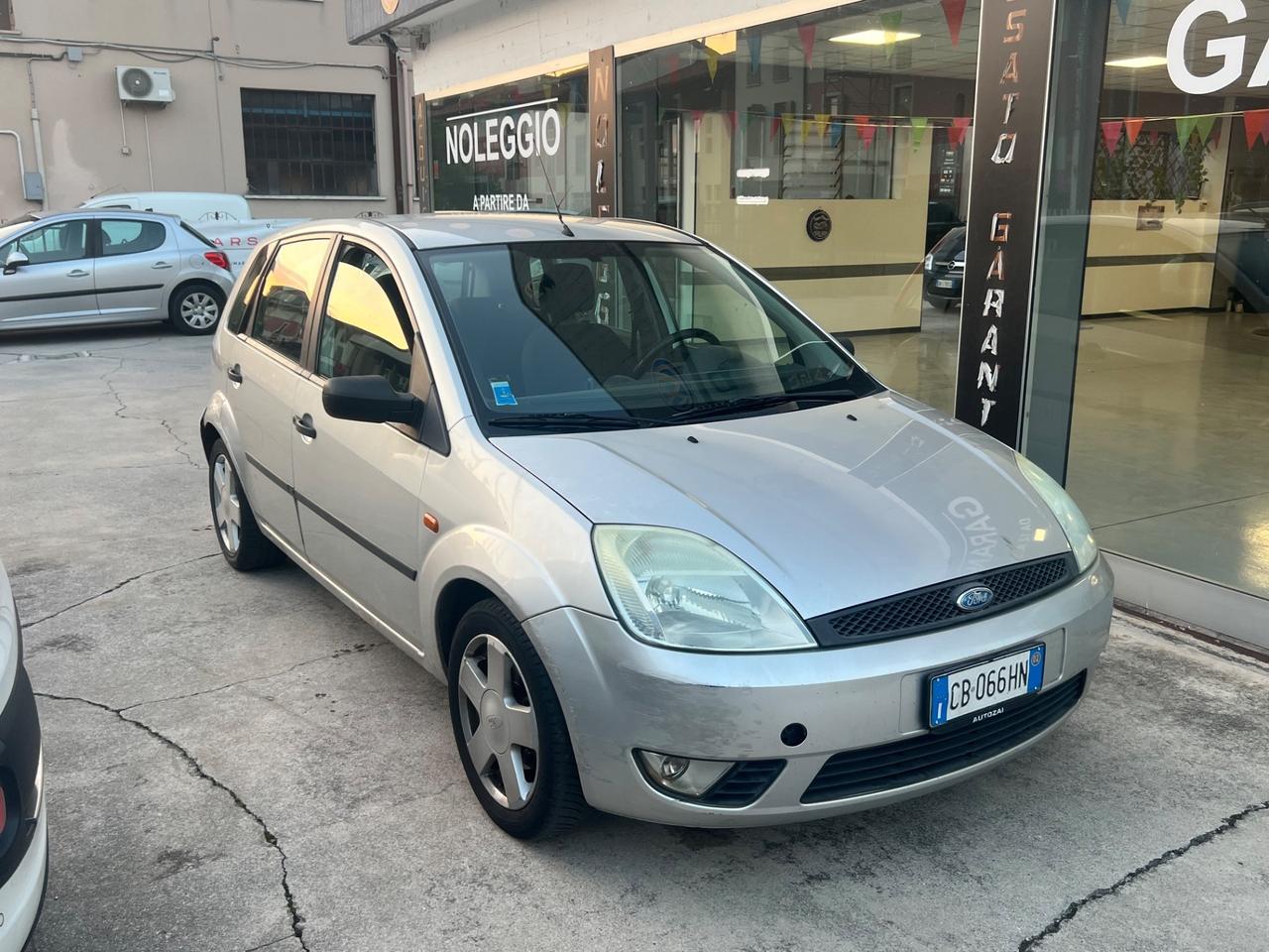 Ford Fiesta 1.4 16V 5p. Zetec - NEOPATENTATI