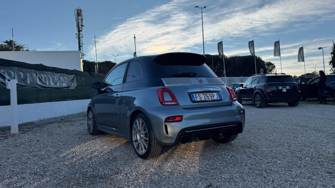Abarth 695 1.4 Turbo T-Jet Rivale