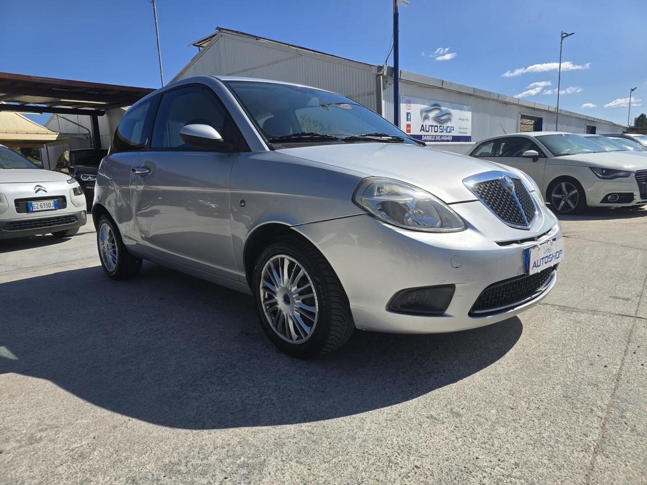 Lancia Ypsilon 1.2 Argento