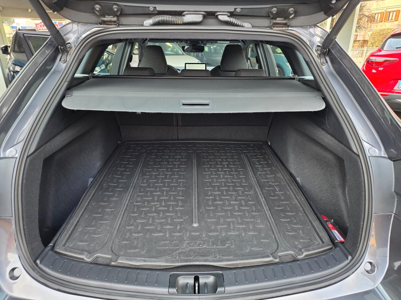 Toyota Corolla Touring Sports 1.8h AUT. + TECH PACK