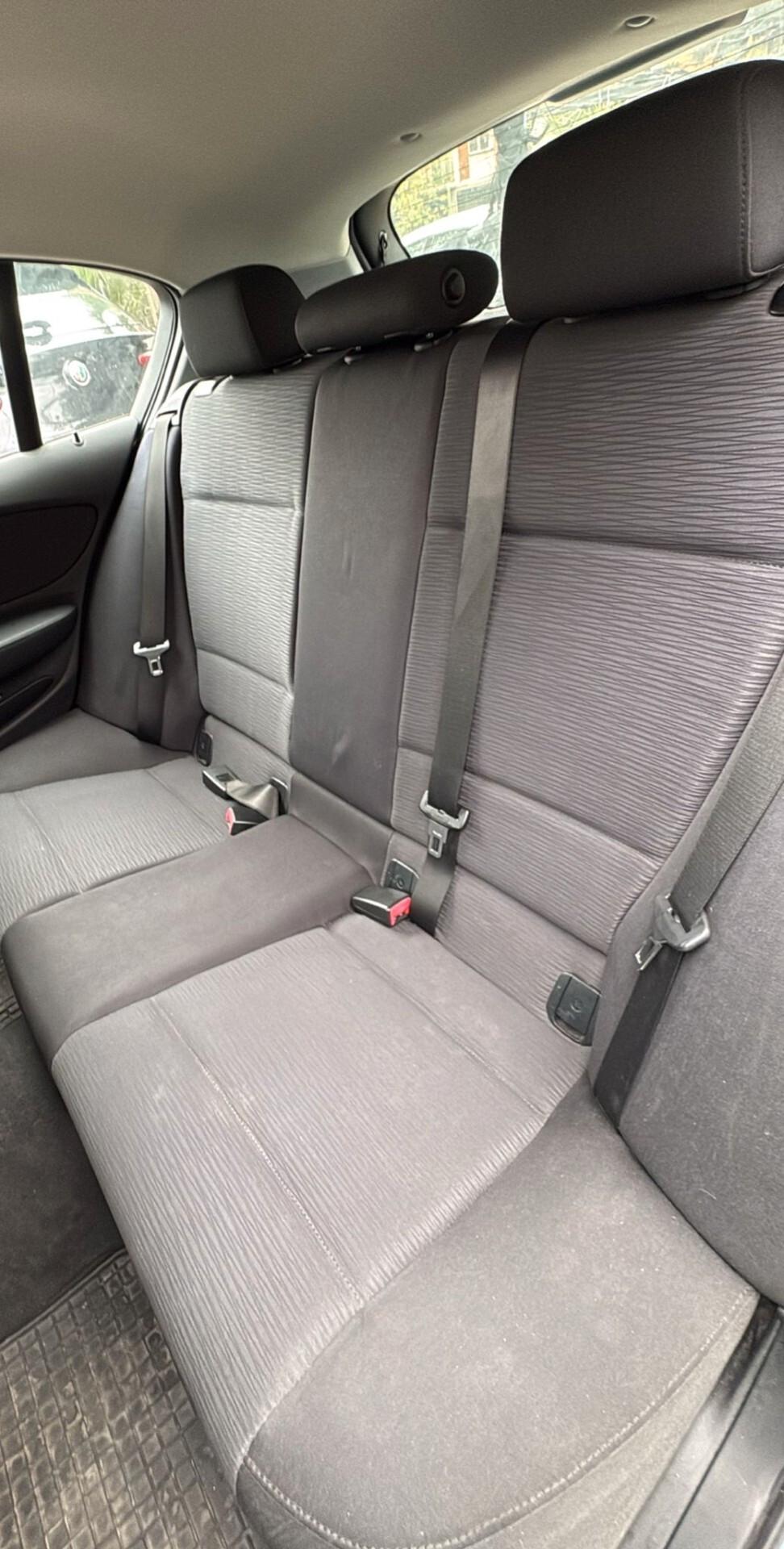 Bmw 118d 5 porte Futura