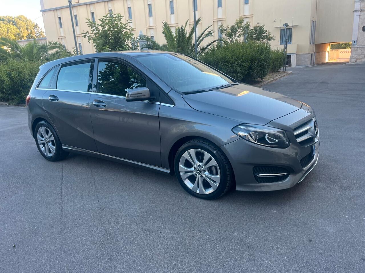 Mercedes-benz B 1.6 Cdi Automatic Executive 2019