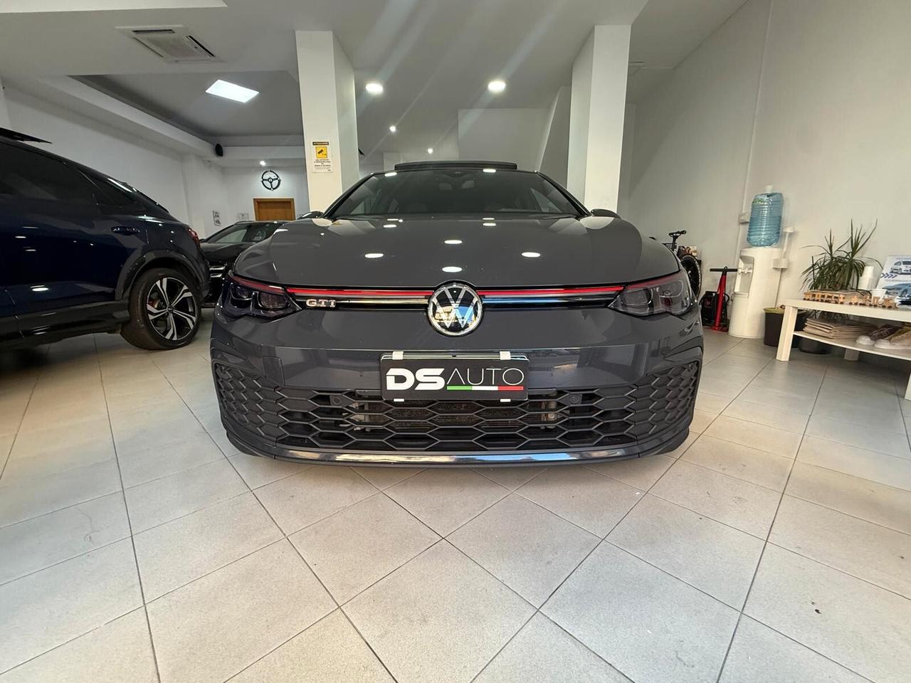 Volkswagen Golf GTI 2.0 TSI DSG