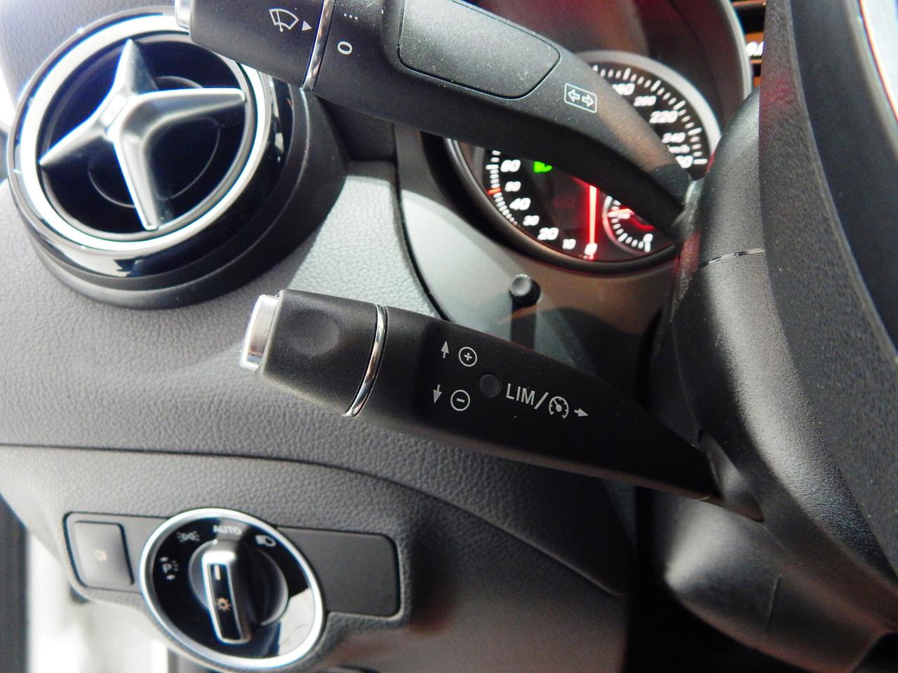 Mercedes-benz CLA 220 d Premium AMG 4matic Aut TETTO-NAVI-PELLE-PARK-LED