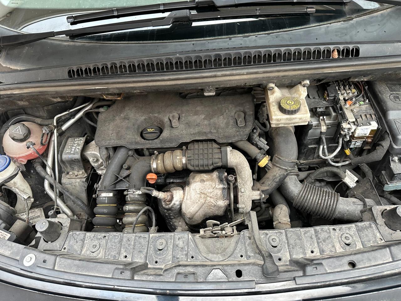 Peugeot 3008 1.6 HDI AUT. (12 RATE)