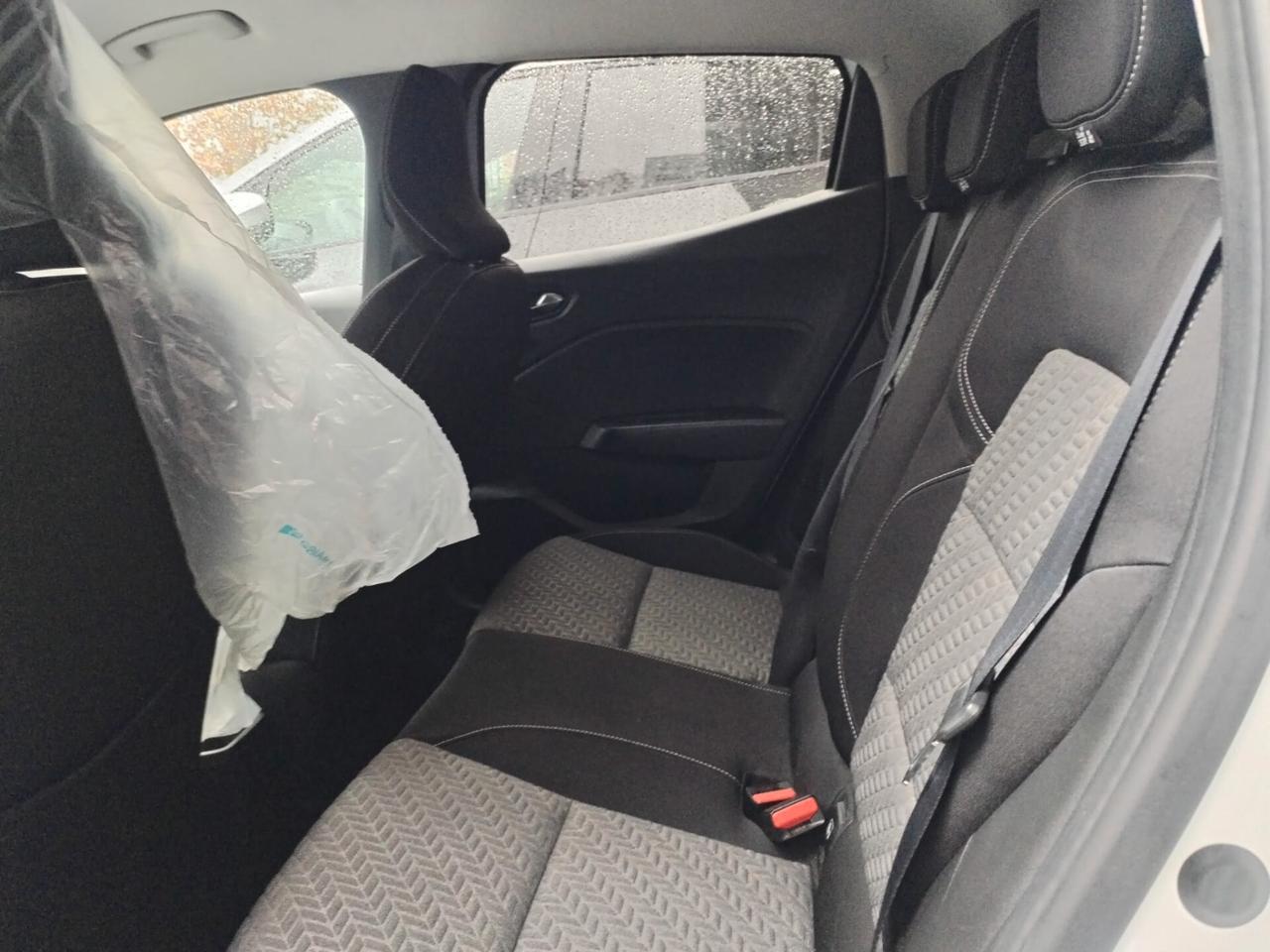 Renault Clio Full Hybrid E-Tech 140 CV 5 porte Intens