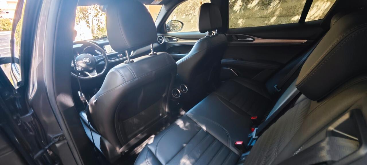 Alfa Romeo Stelvio 2.2 Turbodiesel 210 CV AT8 Q4 Veloce