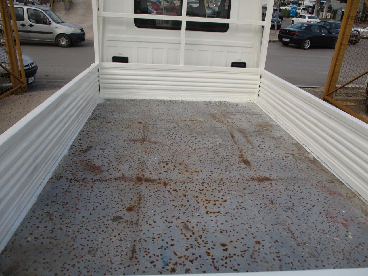NISSAN TRADE CASSONE FISSO MOLTO BELLO