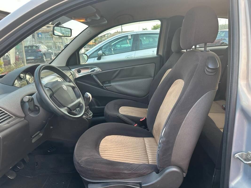 Lancia Ypsilon 1.3 mjt 16v Platino 90cv