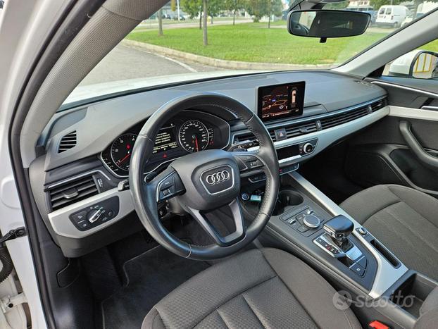 AUDI A4 Avant 35 TDI S tronic Business