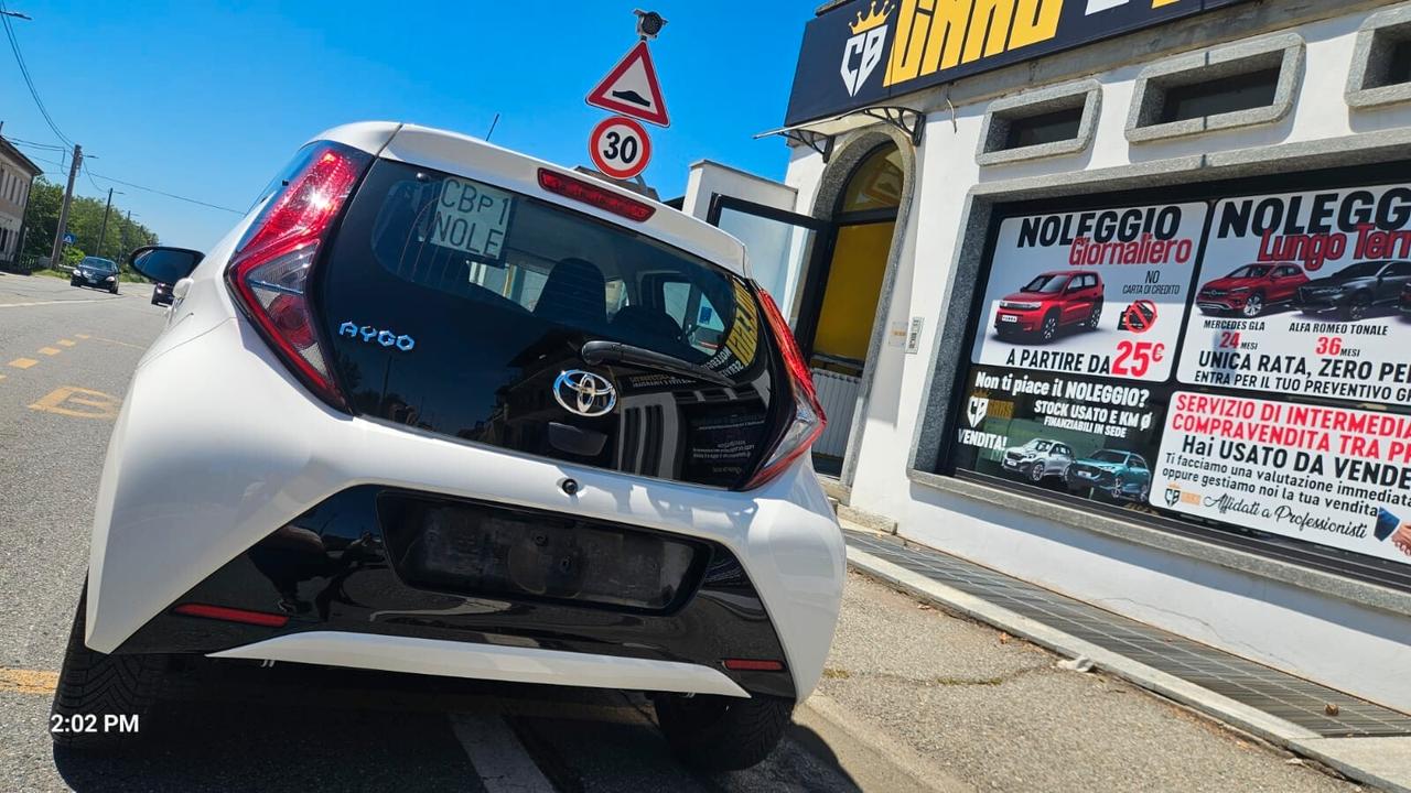 Toyota Aygo Connect 1.0 72 CV 5 porte x-play