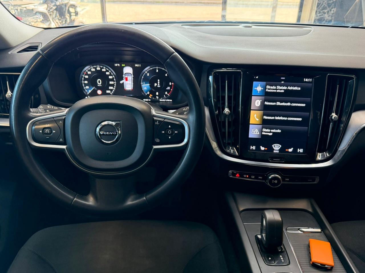 Volvo V60 B4 (d) Geartronic Momentum Business