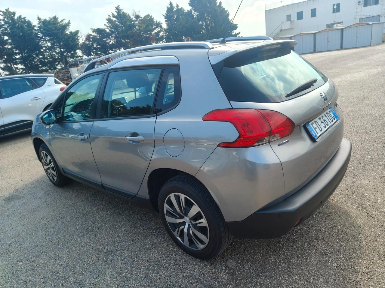 Peugeot 2008 1.2 PureTech Active MOTORE NUOVO