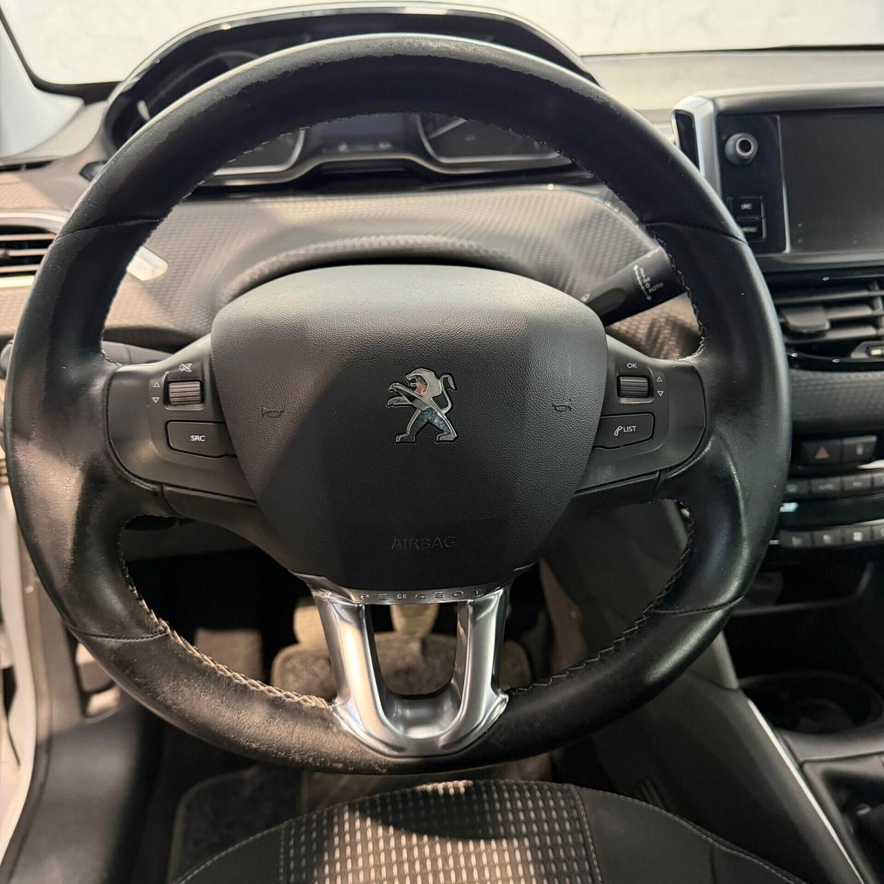 Peugeot 208 1.2 BENZINA ALLURE