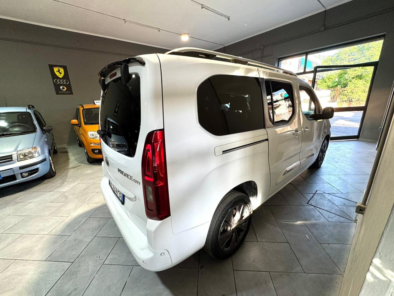 Toyota Proace City 7 POSTI AUTOMATICO 60MILA KM
