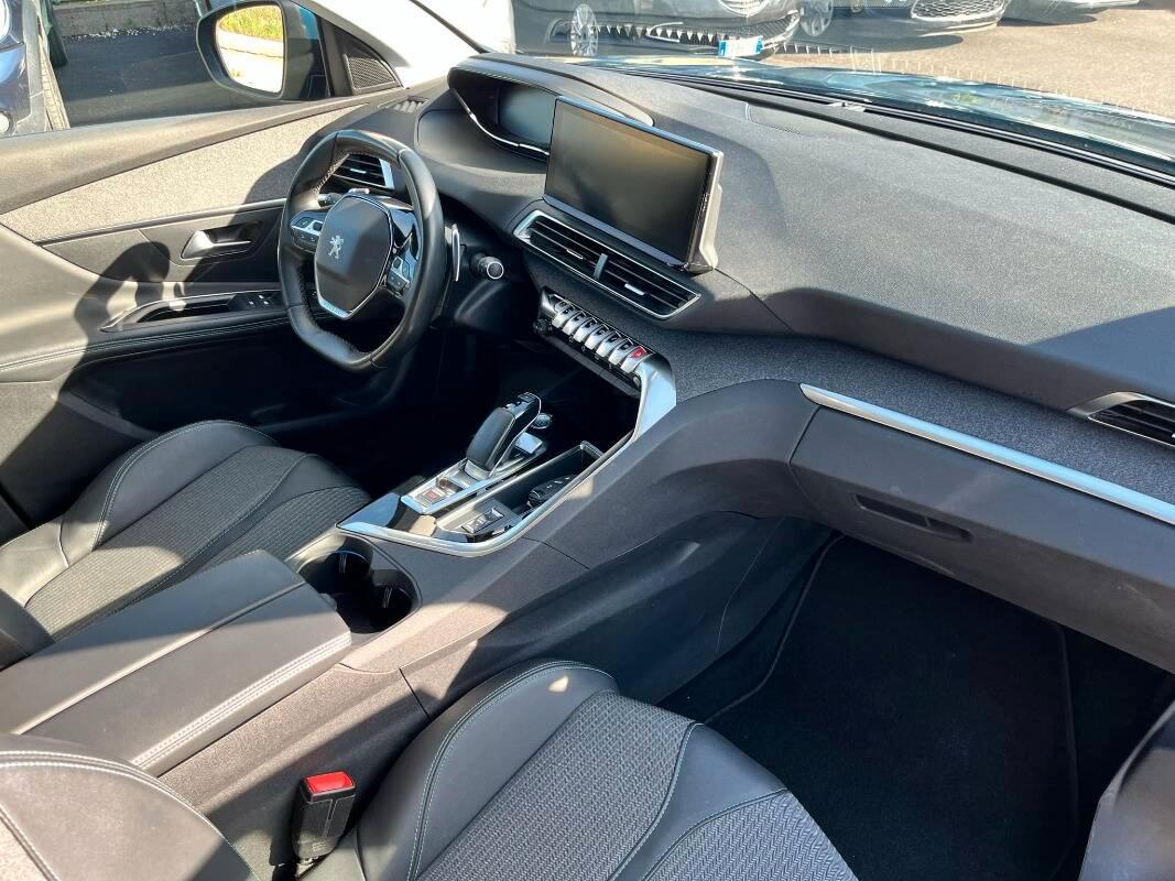 Peugeot 3008 II 1.6 hybrid phev GT Pack 225cv e-eat8