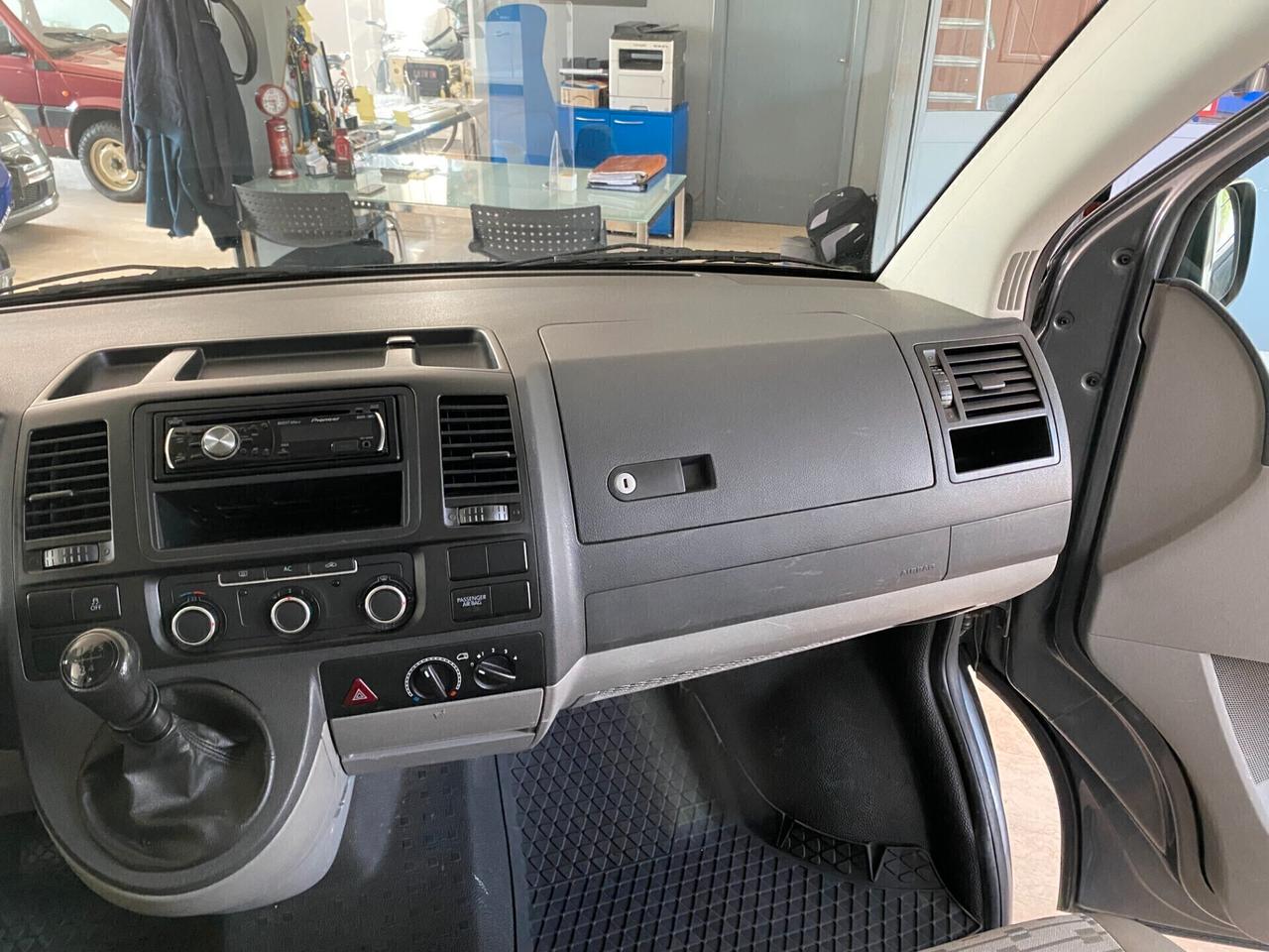 VOLKSWAGEN T5 Multivan Trasporter Caravelle 2.0 Euro 5A 9 Posti