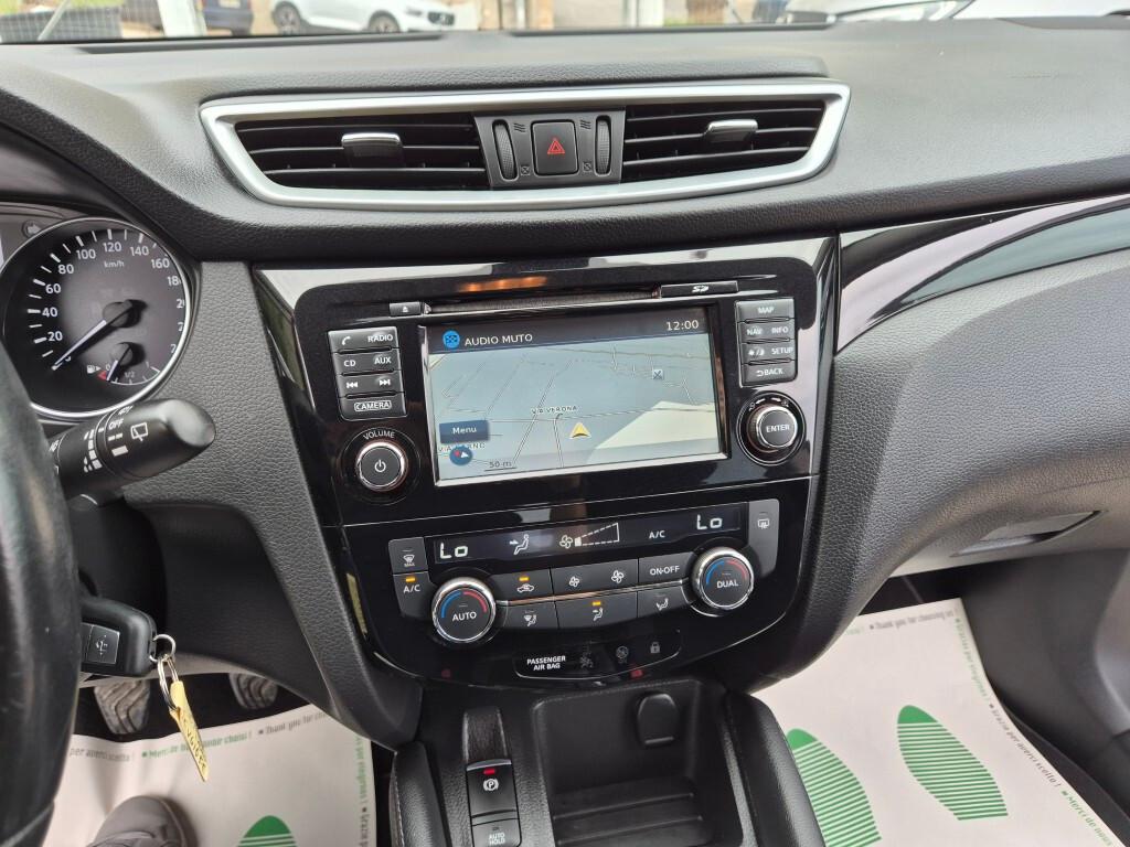 Nissan Qashqai 1.5 dCi 115CV E6 NAVI CAMERA