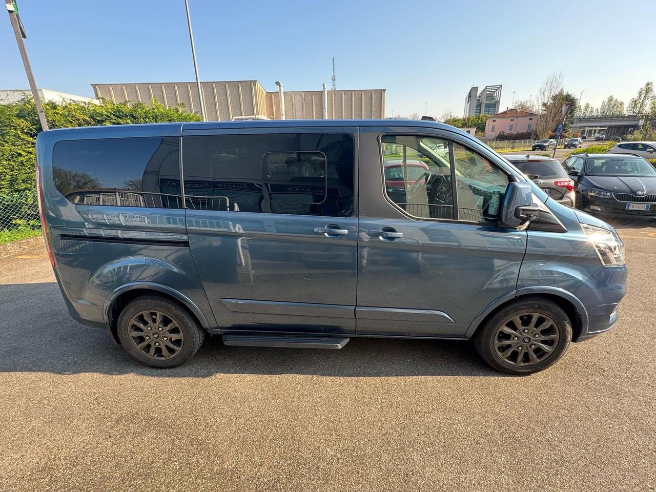 Ford Tourneo Custom Titanium 2.0 EcoBlue