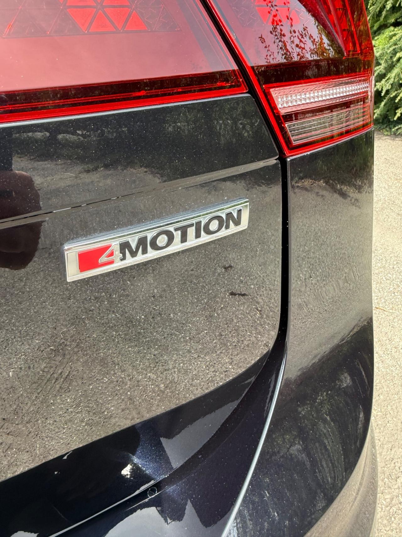Volkswagen Tiguan 2.0 TDI SCR DSG 4MOTION Sport BMT