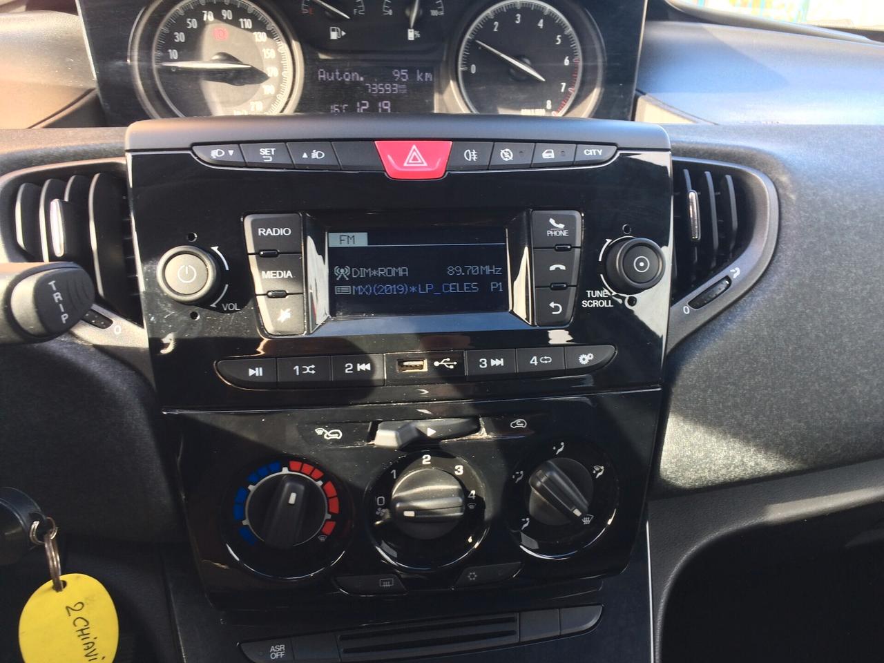 2022 Lancia Ypsilon 1.0 FireFly 5 porte S&S Hybrid Ecochic Silver tagliandata +garanzia !!!