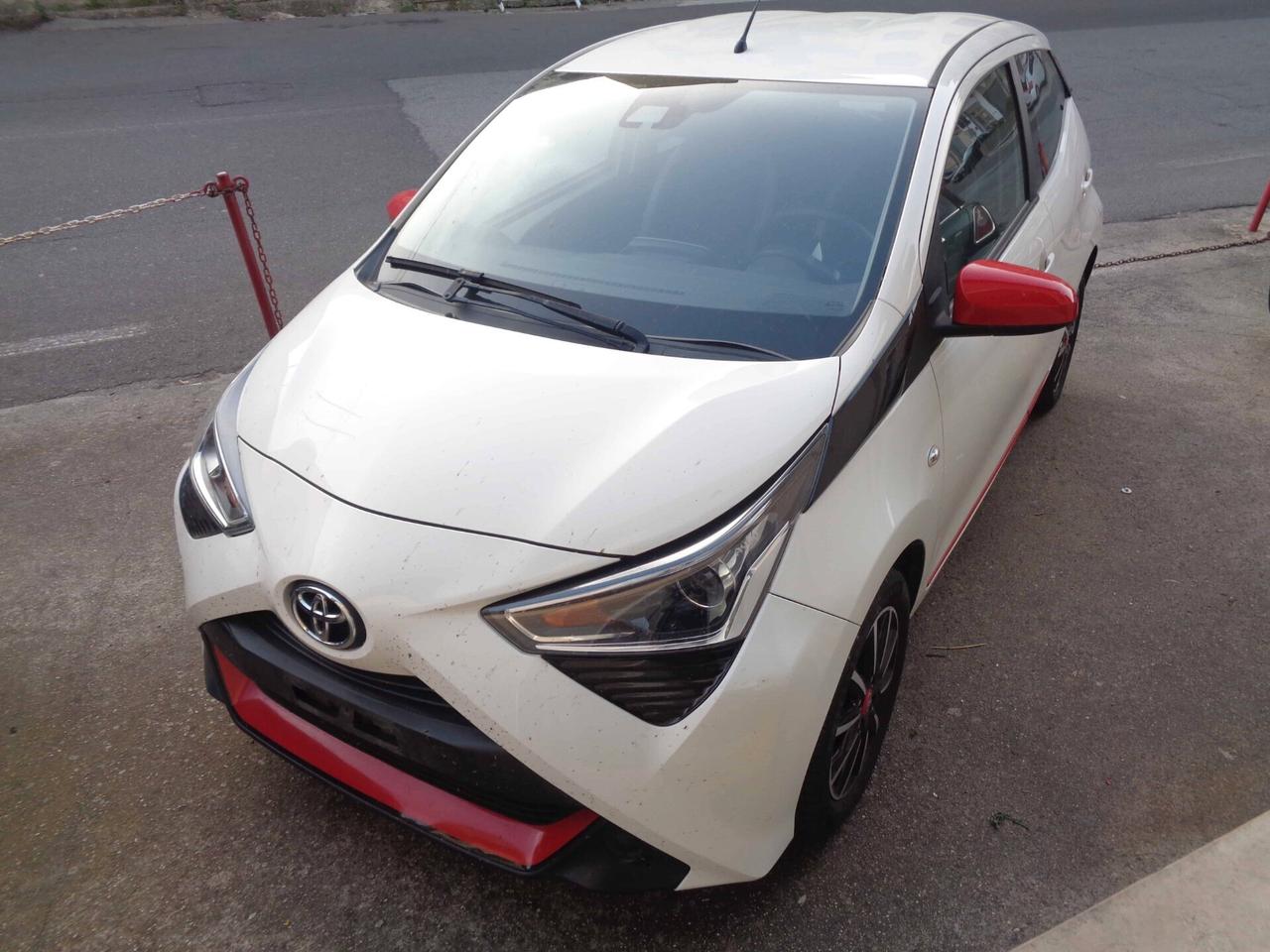 Toyota Aygo Connect 1.0 VVT-i 72 CV x-wave (Finanziabile)
