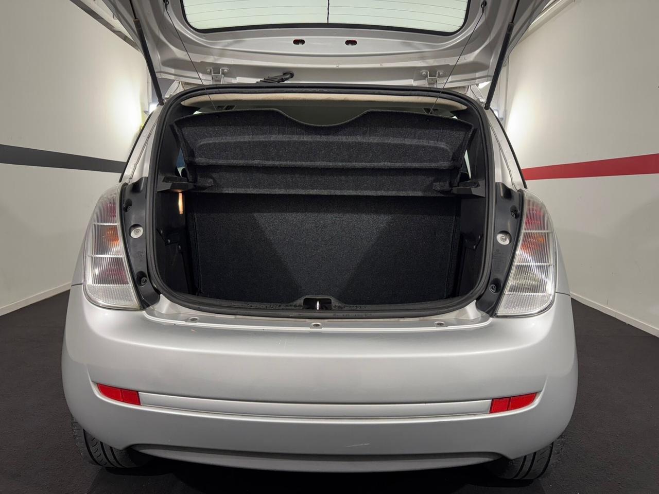 Lancia Ypsilon 1.2 Versus